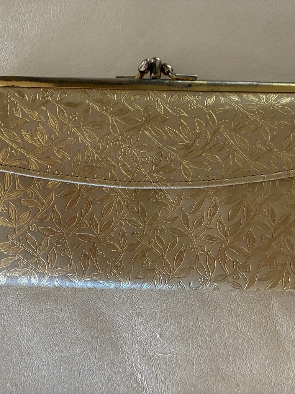 VINTAGE MELLOW COWHIDE WALLET